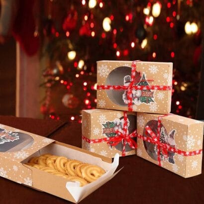 Custom Christmas Cookie Boxes – Food-Safe, Inserts & Window Displays USA Food-safe Christmas Cookie Boxes with internal dividers and window displays. Custom packaging for your holiday baking needs, made in the USA.